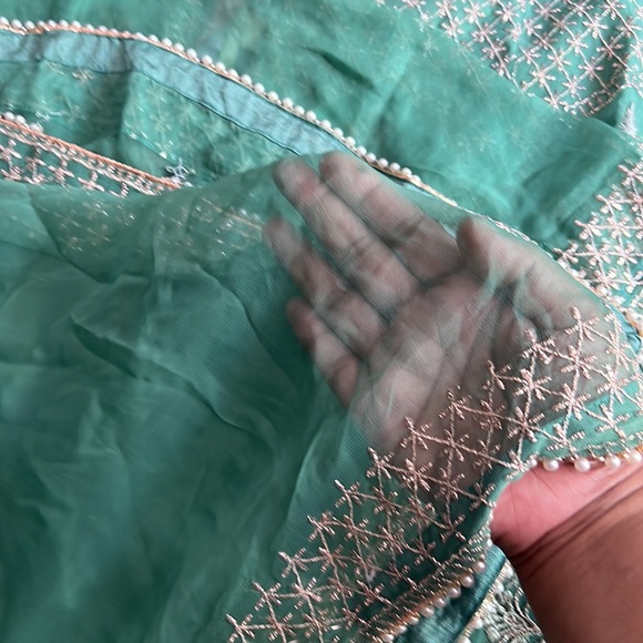 Beautiful sharara salwar Kameez - Picture 11 of 15